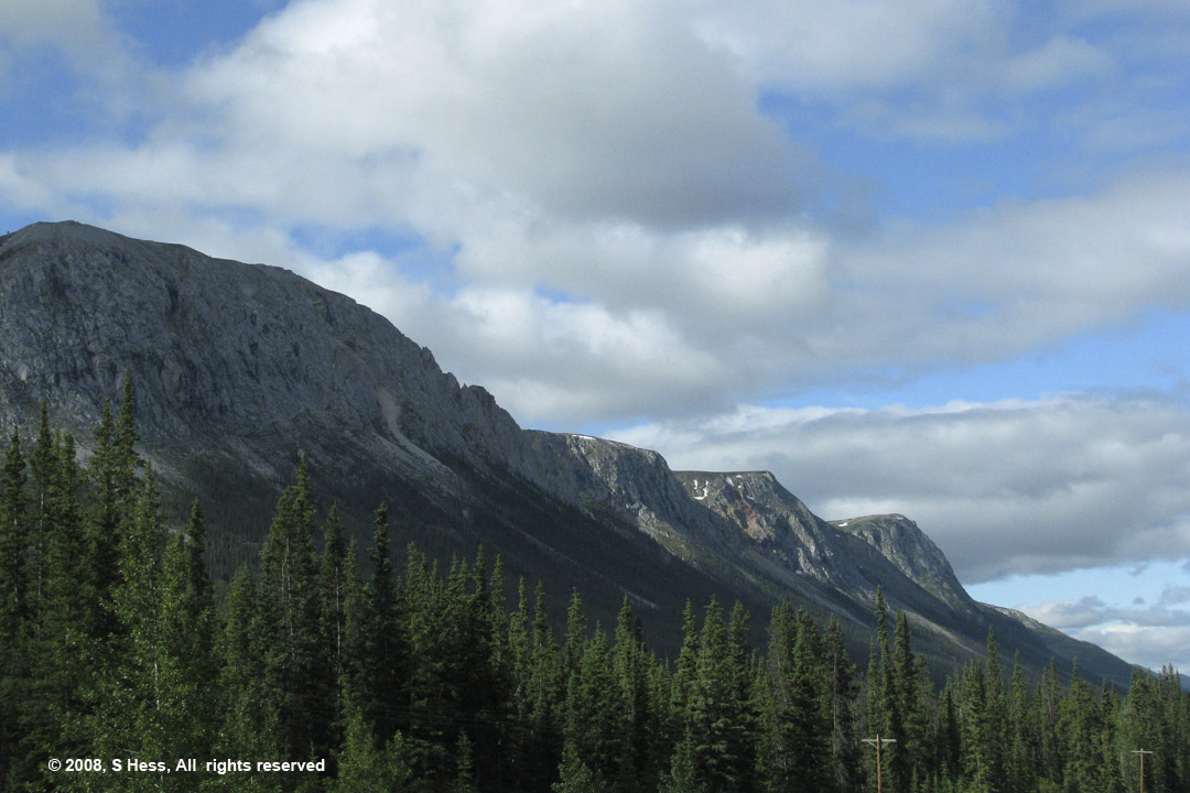 Mountains overlooking the Alaska Highway between Teslin and Whitehorse